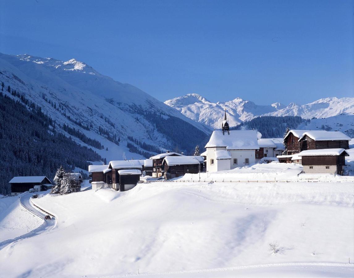 Hotel La Cruna Sedrun Exterior photo